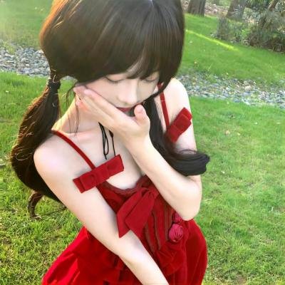 春色无边满杏林